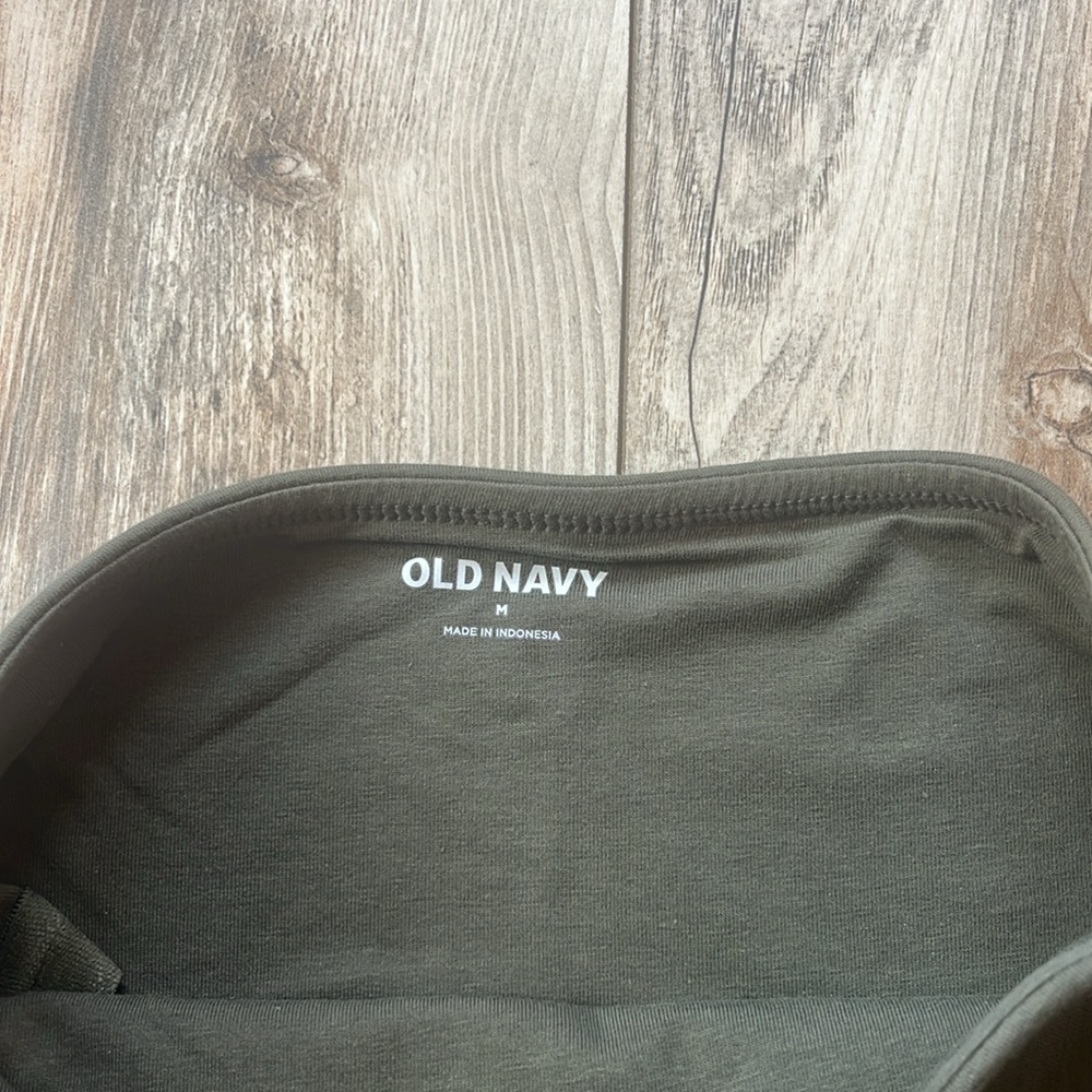 Old Navy • Tube Top NWT - Picture 2 of 5